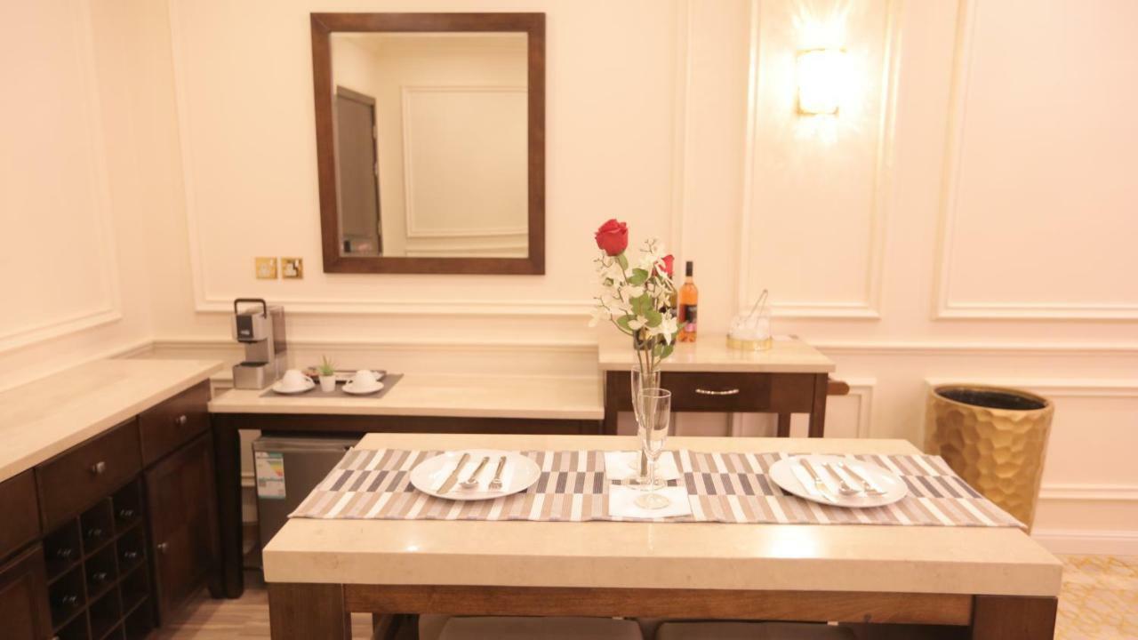 Broad Almkan Apart Hotel Ta'if Esterno foto